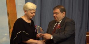 Read more about the article MEP Theocharous honoured by the EAFJD for her lifelong dedication to the people of Artsakh